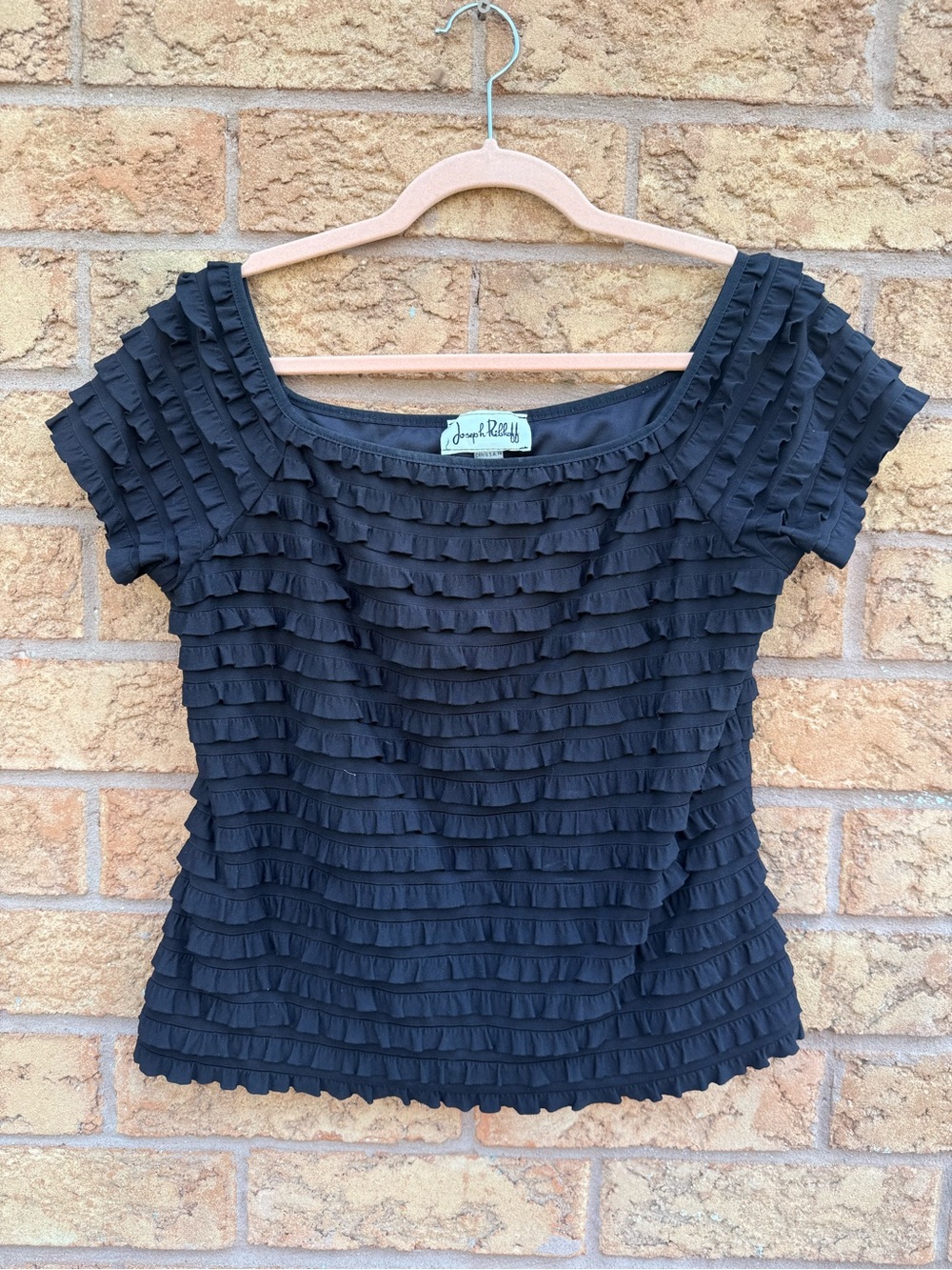 💫4/$25 • Joseph Ribkoff Black Ruffle Short Sleeve Top
